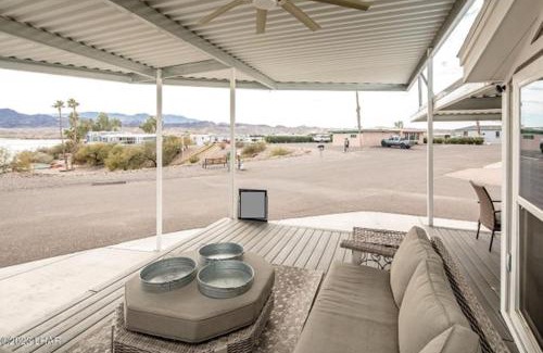 Lake Havasu City House | Picture Perfect at Sam's Beachcomber on the Island