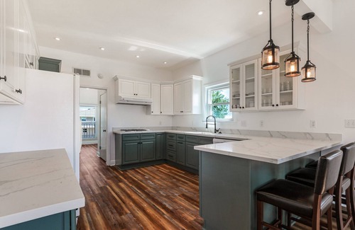 Slidell House | Picturesque Lake house 20 minutes from New Orleans. . . Superbowl. . Mardi Gras