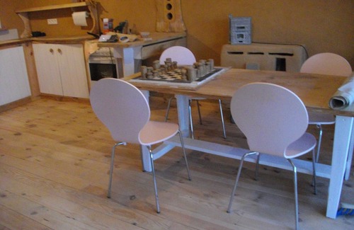 Estibeaux House | 'Pied à terre' made of natural materials, straw, earth and wood