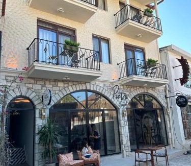 Urla Hotel | Pietra Social House