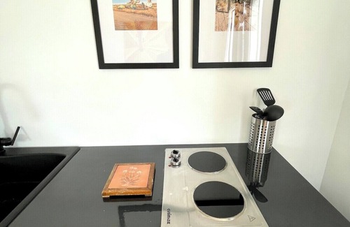 Marfa Apartment | Pik-Pak E - Entire Vintage Gas Station - 14 Guests