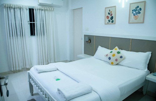 Sea View Ward Bed & Breakfast | Pine Beach House