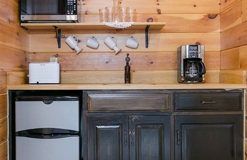 Millersburg House | Pine Cove Treehouses & Cabins