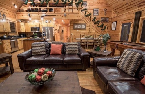 Broken Bow Cabin | Pine Creek Lodge Luxury Cabin