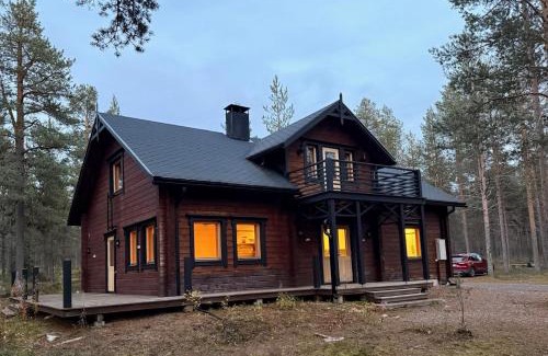 Koengaes Villa | Pine Forest Hideout - Villa Tapiontytär