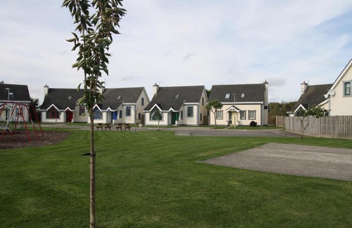 Rosslare House | Pine Grove Holiay Homes No 8