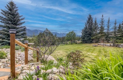 East Kootenay Condo | Pine Ridge 2051