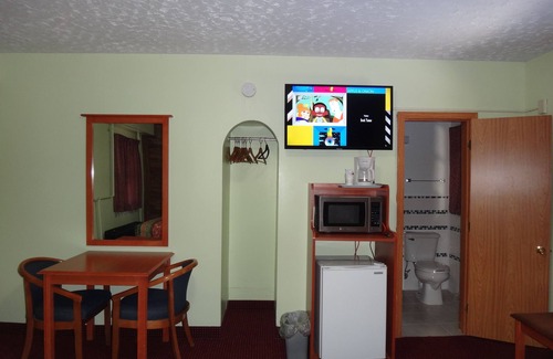 Dodgeville Hotel | Pine Ridge Motel