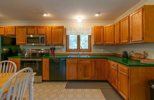 Boothbay House | Pine & Sea- Best of Both On Barter's Island