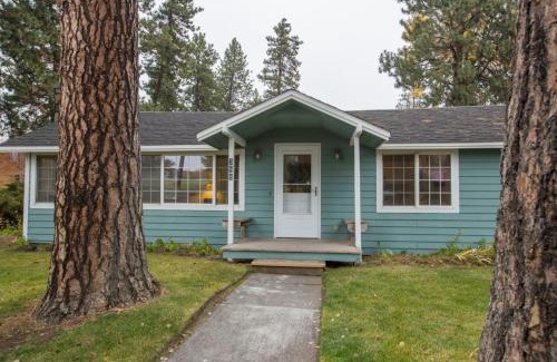 Sisters House | Pine Street Cottage