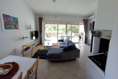 Golem Apartment | Pine tree app 150m by beach!