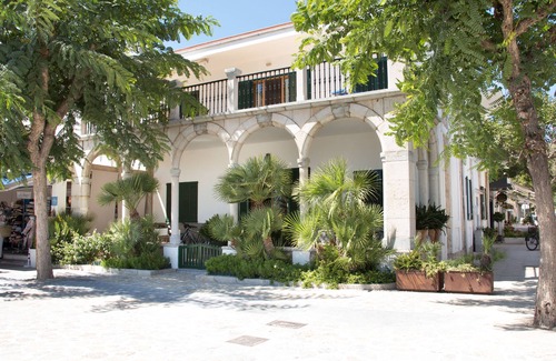 Puerto de Pollensa House | Pine Walk - 19th century House on the beachfront