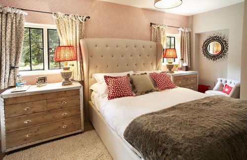 Weston Under Lizard House | Pink Cottage