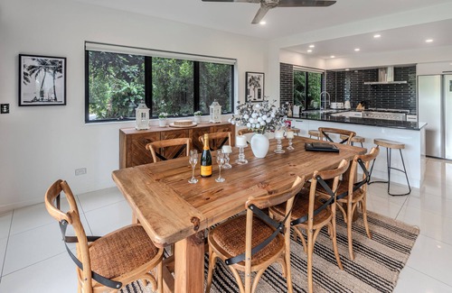 Hamilton Island Apartment | Pinnacle 7, Garden View Apartment on Hamilton Island