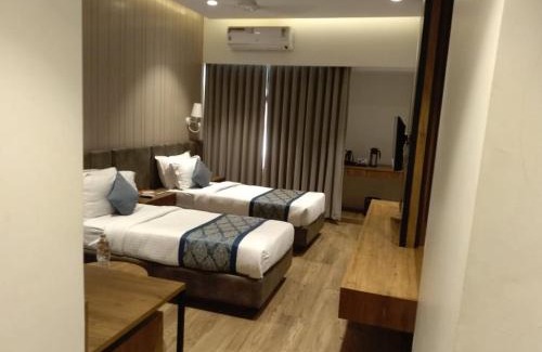 Ahmedabad Hotel | Pinnacle Grand Hotel