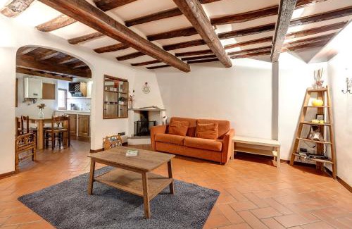 Sant' Ambrogio Apartment | Pinti 46