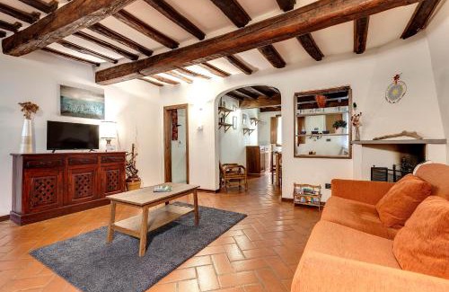 Sant' Ambrogio Apartment | Pinti 46