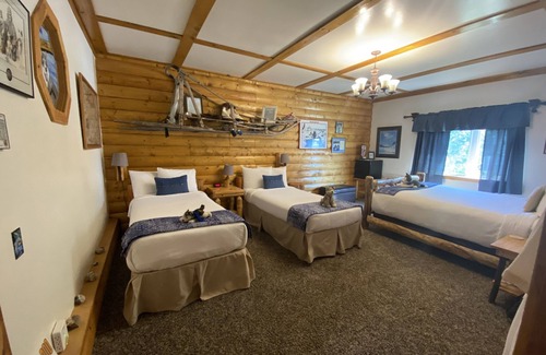 Wasilla Bed & Breakfast | Pioneer Ridge B&B Inn