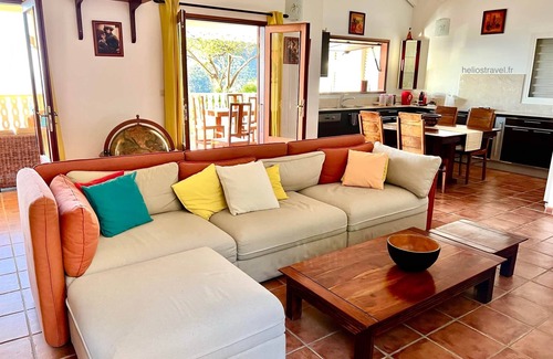 Deshaies Villa | Pirate's Refuge Villa. Sea view. 4 bedrooms. Swimming pool.