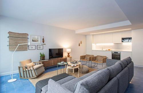 Encarnacao Apartment | Piso Azul Premium Apartments in Bairro Alto by LovelyStay