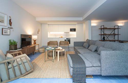 Encarnacao Apartment | Piso Azul Premium Apartments in Bairro Alto by LovelyStay