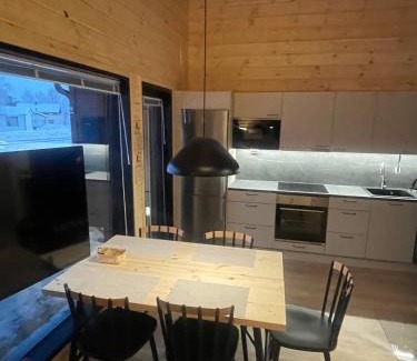 Akaslompolo House | Pitkäkuusen Helmi