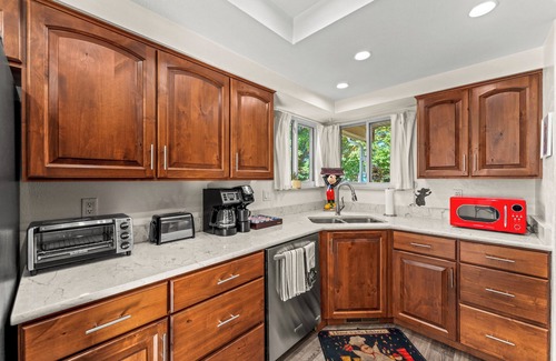 South Westminster House | Pixar Paradise! 15 Min to Downtown/Game Room