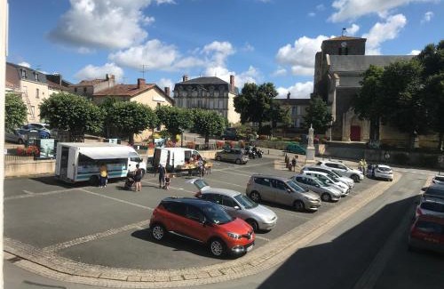 Mouilleron-Saint-Germain Apartment | Place au Repos