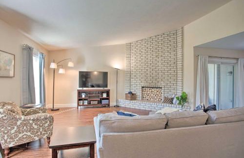 Plano House | Plano Home with Private Yard Less Than 5 Mi to Downtown!