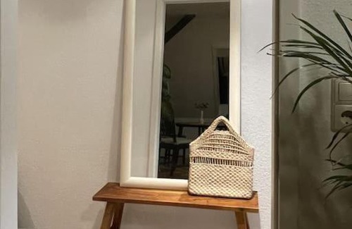 Halle Apartment | (PLANT ROOM 3) Angenehme Zeit für euch allein.