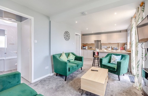 Brixham Ski Chalet | Platinum 3 Bedroom Chalet Sleeps 5