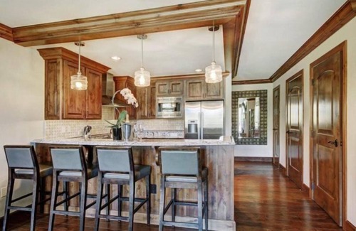 Vail Hotel | Platinum Vail Ritz-carlton 3 Bedroom Mountain Residence Just One Block From the Eagle Bahn Gondola