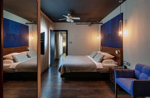 Old North Hotel | PLAY Seaport Suite Hotel TLV