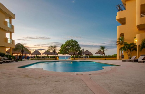 Zona Hotelera Norte Hotel | Playa Azul Cozumel