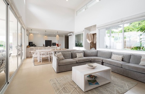 Brasilito House | Playa Flamingo Paradise AYLA: 18 Guests, 2 Pools