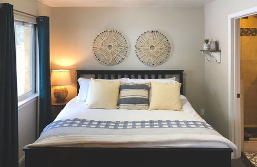 Tahoe Valley Hotel | Playpark Lodge Unit 9 Masterking Suite