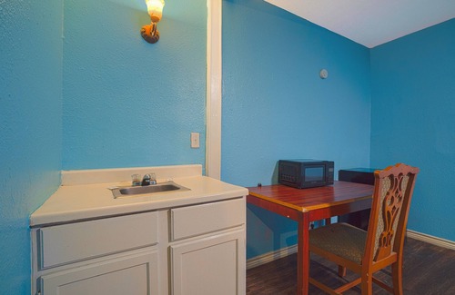 Flour Bluff Hotel | Plaza Motel Corpus Christi By Oyo