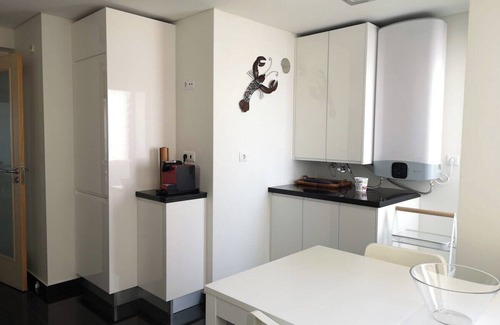 Costa de Caparica Condo | Plazza T2 Luxury apartment whith sea view face t