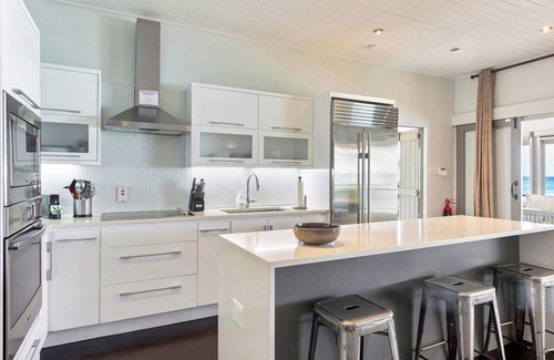 Gibbs Bay Villa | Please Inquire Before Booking – Luxury Villa