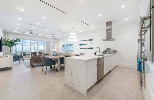North Side Condo | Please Inquire Before Booking – Luxury Villa