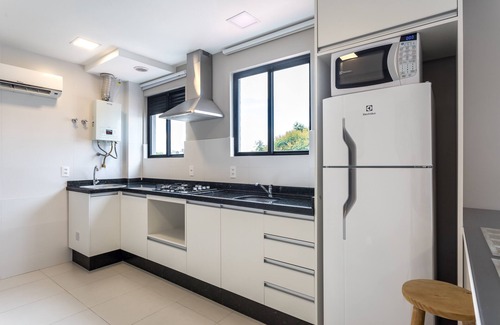 Reboucas Apartment | Pleione ⭐️ flat completo, garagem, Jd. Botânico, PUC, Centro