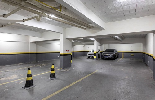 Reboucas Apartment | Pleione ⭐️ flat completo, garagem, Jd. Botânico, PUC, Centro