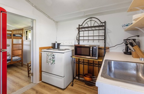 Barstow House | Plum Point Cottage #18