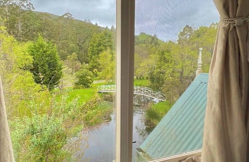 Apollo Bay Cottage | Plum Tree Cottage - Apollo Bay