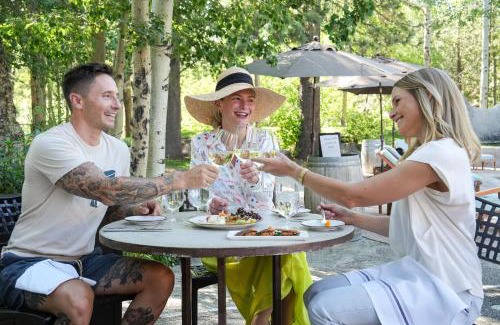 Olympic Valley Hotel | PlumpJack Inn