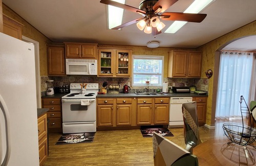 Wallenpaupauk Lake Estates House | Poconos Retreat: Pools, Sauna, Lake & Outdoor Fun