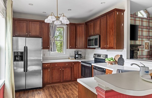 Albrightsville House | PocoPop Cabin Summary