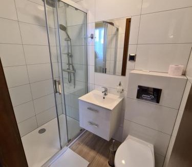 gmina Nagłowice Hotel | "Pod Basztą" Restauracja i Noclegi