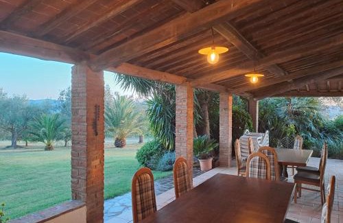 Magliano in Toscana Villa | Podere Belvedere Villa Classic Tuscan