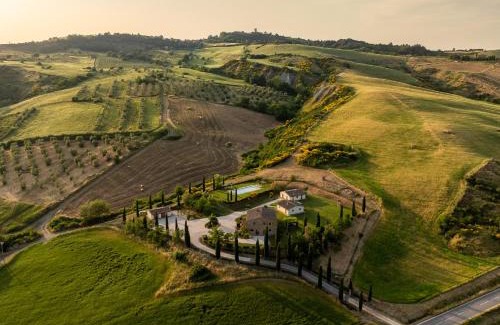 Il Poggio Villa | PODERE COLLELUNGO 14, Emma Villas